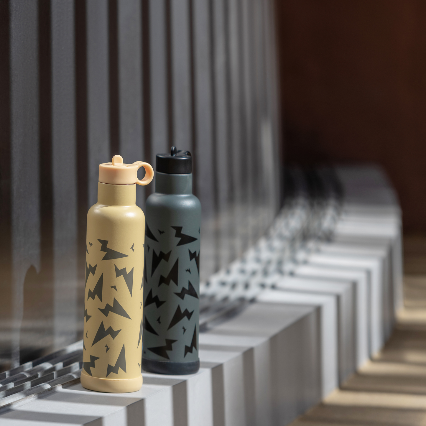 Water Bottle - 750ml - Thunder Black